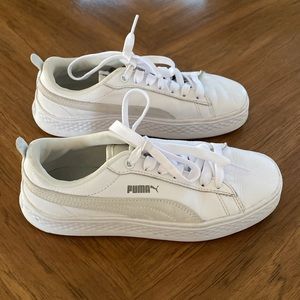 PUMA SMASH PLATFORM WHITE SNEAKERS